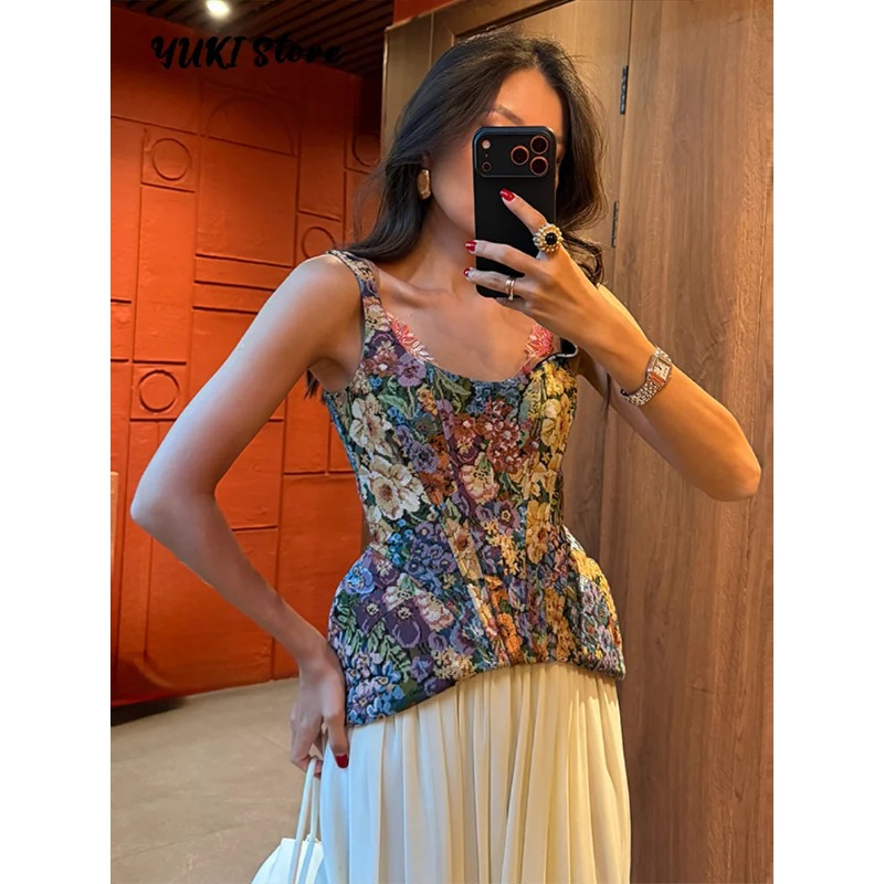 Corset Waist Cinch - เสื้อครอปเซ็ตผู้หญิงลายดอกไม้ ทรงเข้ารูป ดีไซน์เก๋ แขนกุด เปิดหลัง พร้อมซิป